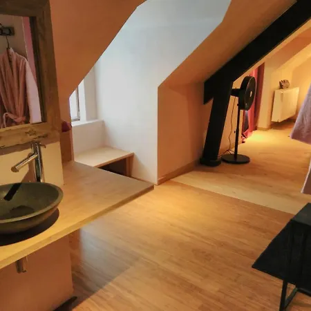 D'hotes Les 3 Salamandres Bed & Breakfast *
